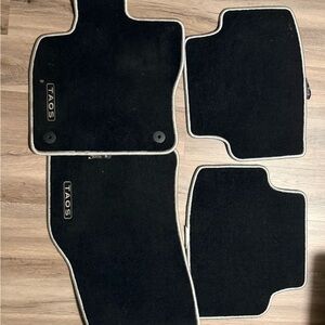 TAOS Black Car Floor Mats